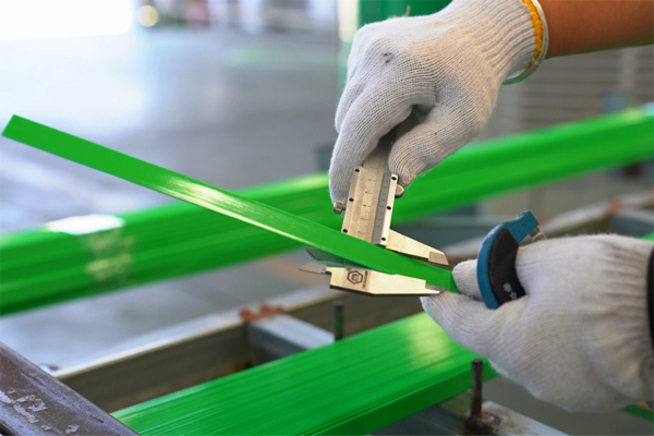 Best Strap for Cotton Bale Packaging: Buyer Guide